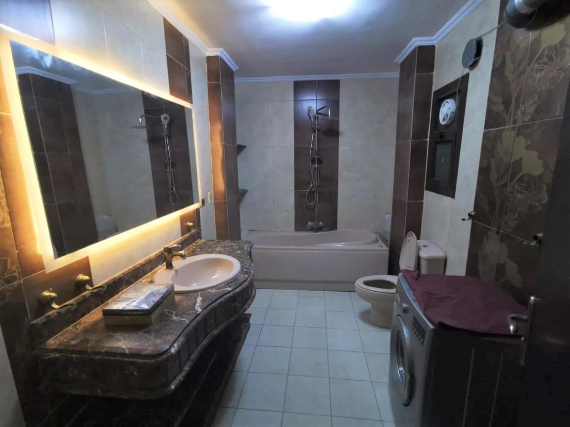 Apartment 2br With Nile Overlooking