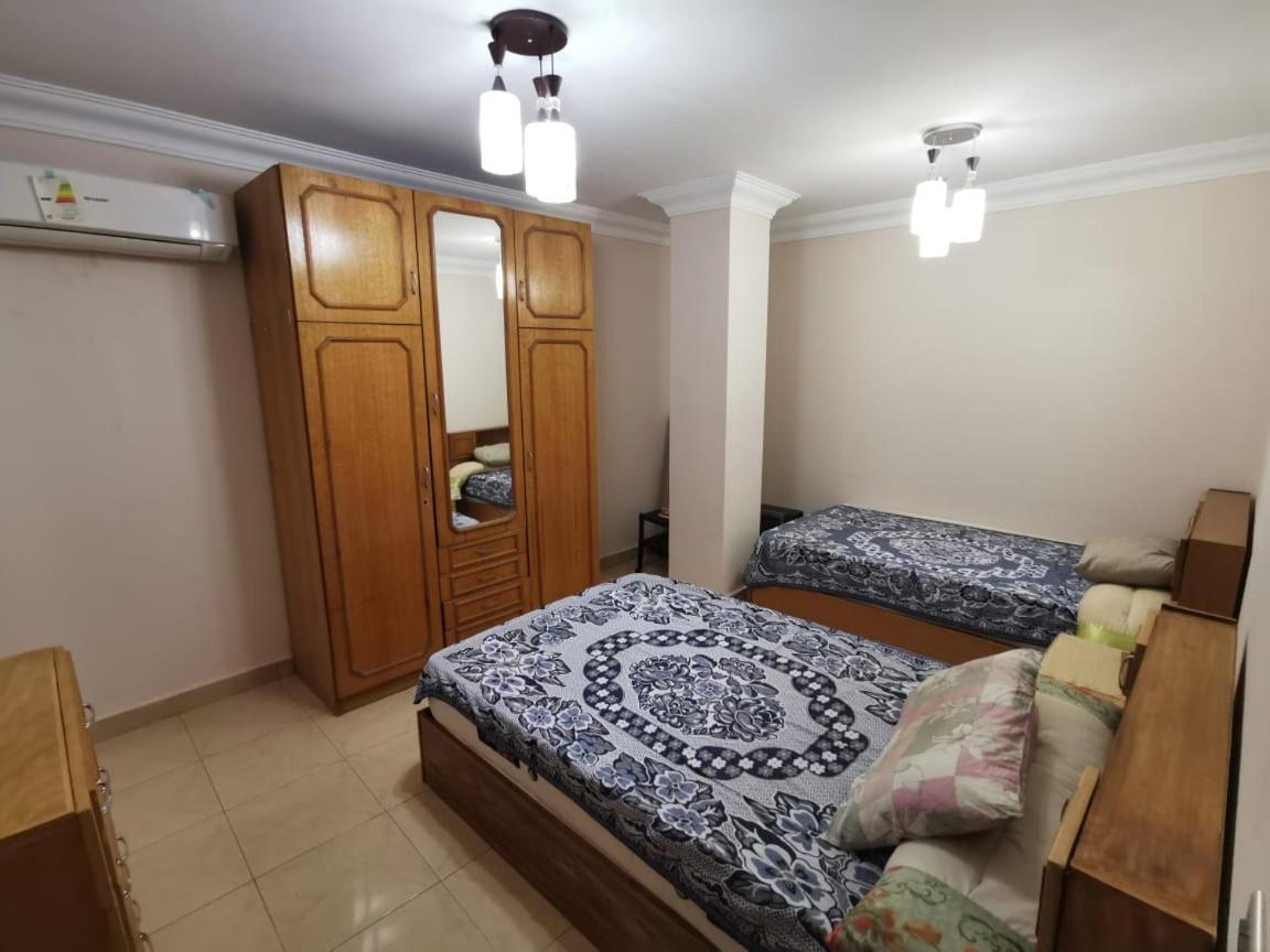 2br With Nile Overlooking Apartment Cairo