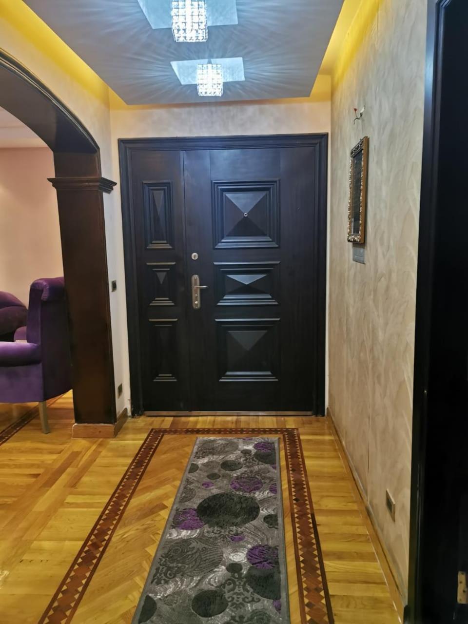 Apartment 2br With Nile Overlooking *